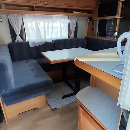 مكان تخييم Aurora Camper روفانييمي