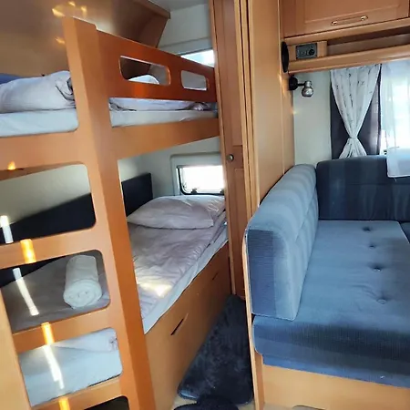 Aurora Camper *